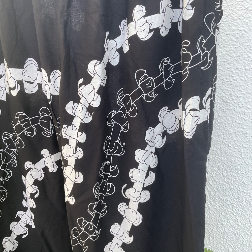 Black & White Hawaiian Floral Puakenikeni Lei Wide Leg Pants  Size L - Picture 3 of 4